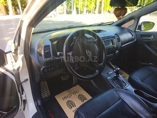 Kia Cerato-3