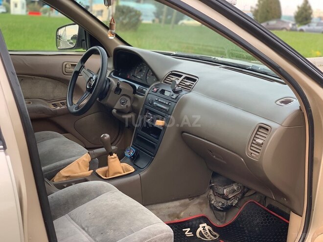 Nissan Maxima-9
