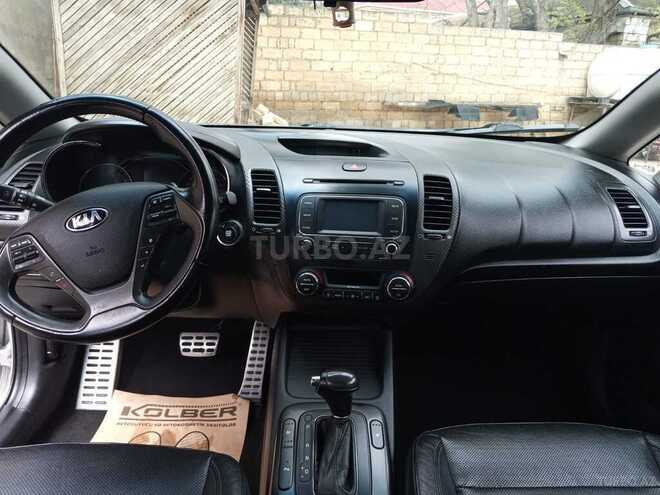 Kia Cerato-9