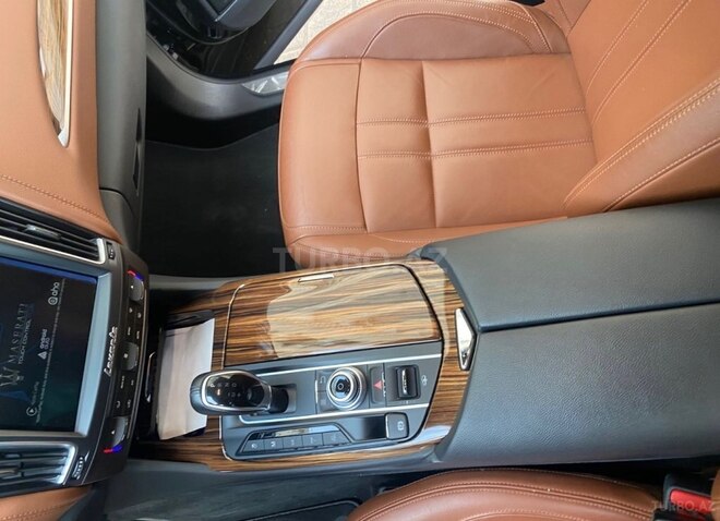 Maserati Levante S-5