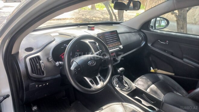 Kia Sportage-12