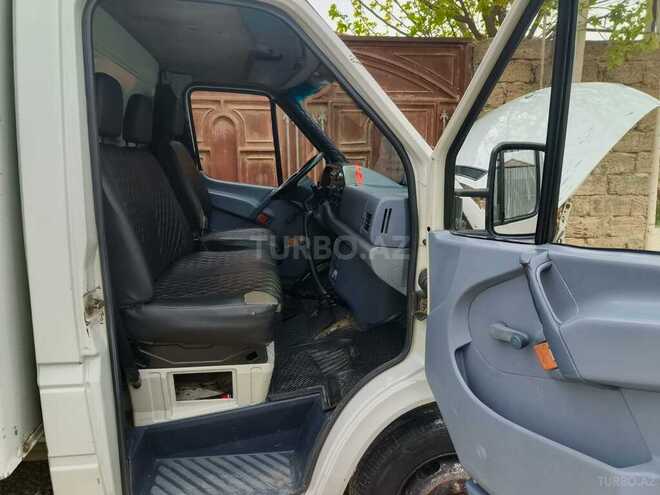 Mercedes Sprinter 412-8