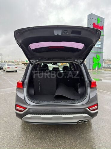 Hyundai Santa Fe-6