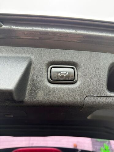 Hyundai Santa Fe-9