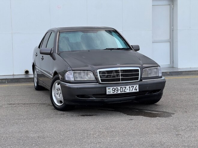 Mercedes C 220 1999, 288,000 km - 2.2 l - Xırdalan