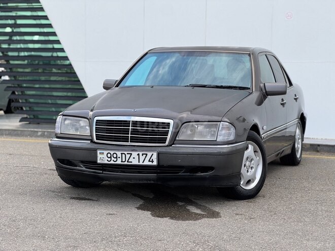 Mercedes C 220 1999, 288,000 km - 2.2 l - Xırdalan