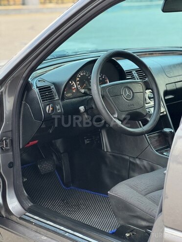 Mercedes C 220 1999, 288,000 km - 2.2 l - Xırdalan