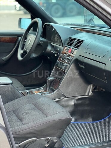 Mercedes C 220 1999, 288,000 km - 2.2 l - Xırdalan