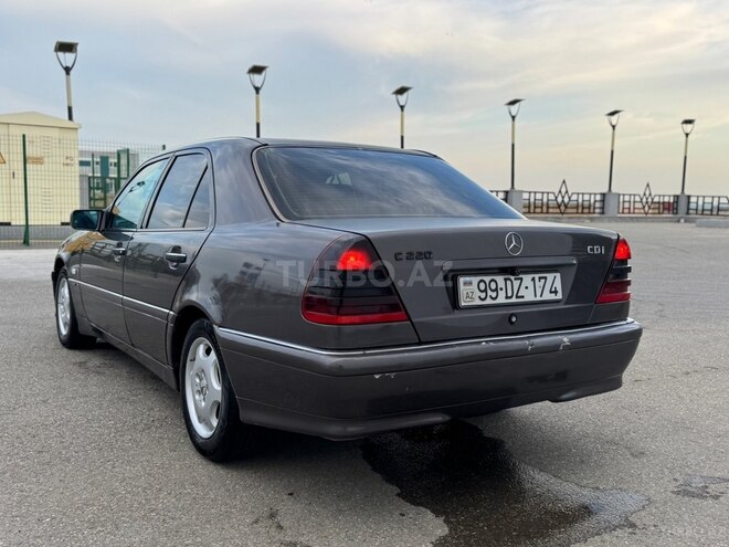 Mercedes C 220 1999, 288,000 km - 2.2 l - Xırdalan