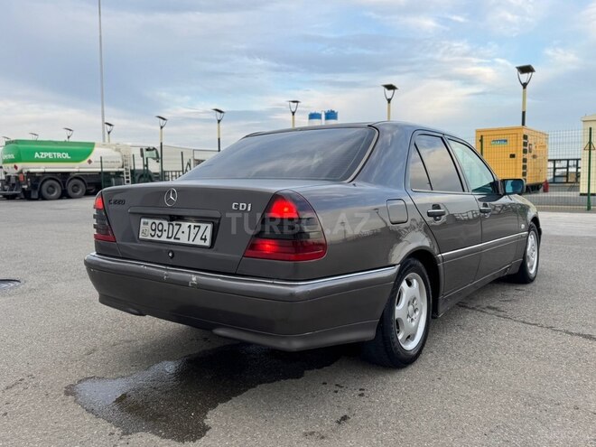 Mercedes C 220 1999, 288,000 km - 2.2 l - Xırdalan