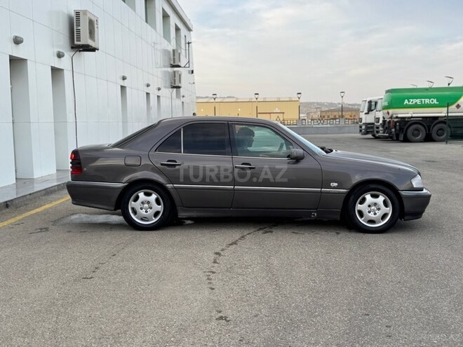 Mercedes C 220 1999, 288,000 km - 2.2 l - Xırdalan