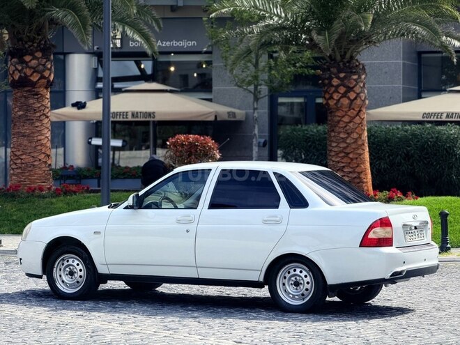 LADA (VAZ) Priora-10
