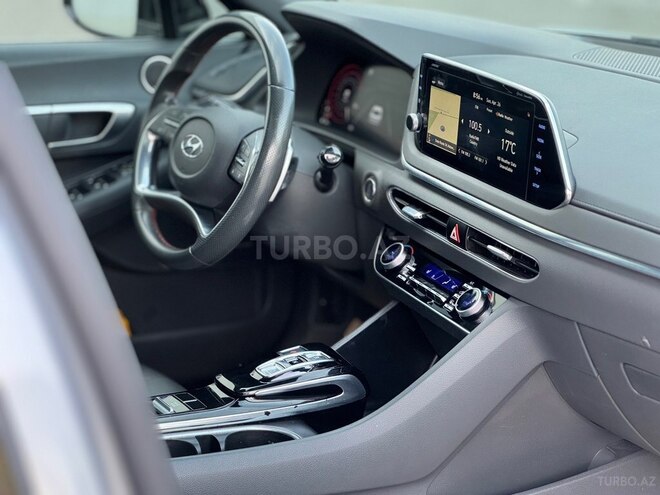 Hyundai Sonata-15