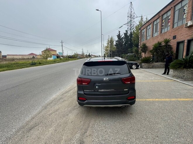 Kia Sorento-7