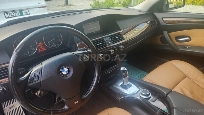 BMW 528-8