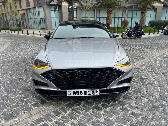 Hyundai Sonata-4