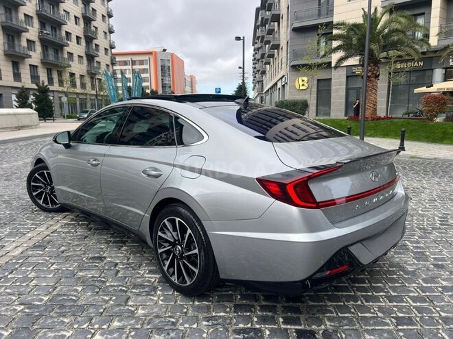 Hyundai Sonata-8