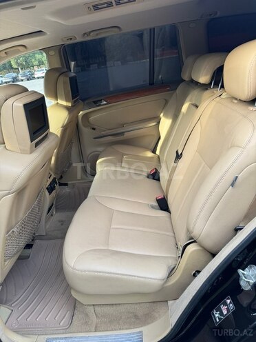 Mercedes GL 450 4MATIC-11