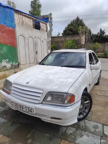 Mercedes C 200-3