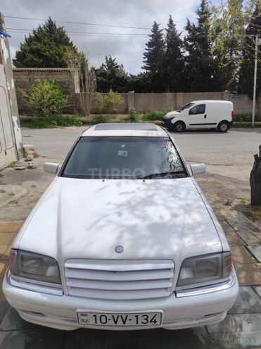 Mercedes C 200-4