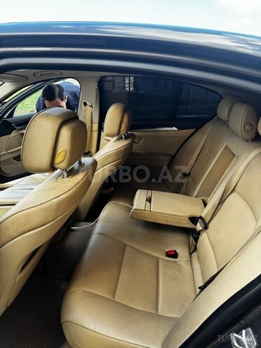 BMW 528-10