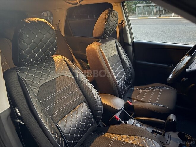 Kia Sportage-13