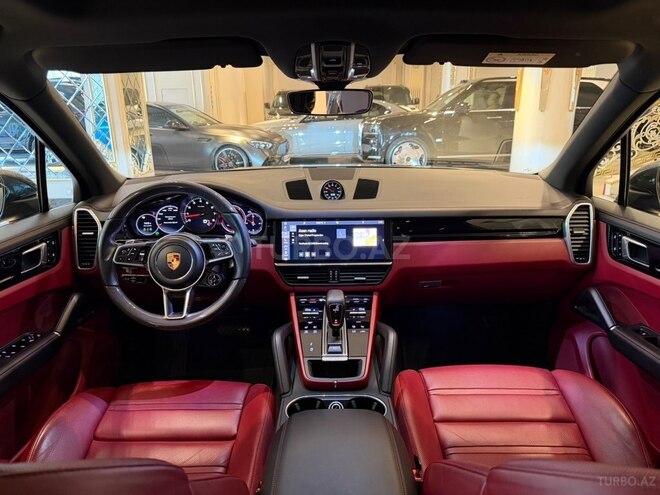 Porsche Cayenne-9