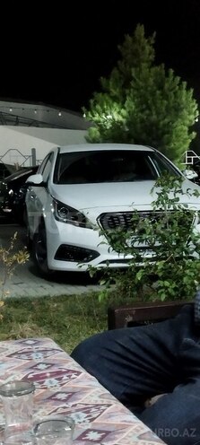 Hyundai Sonata-11