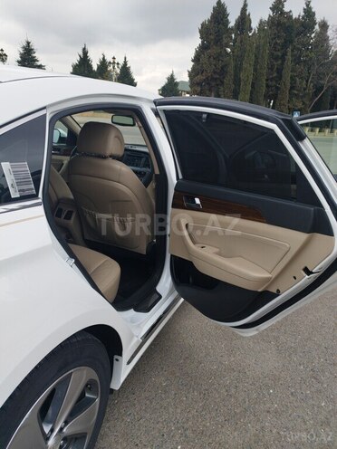 Hyundai Sonata-8
