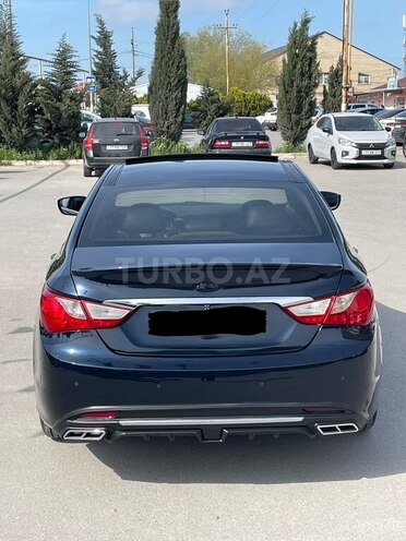Hyundai Sonata-9