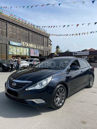 Hyundai Sonata-5