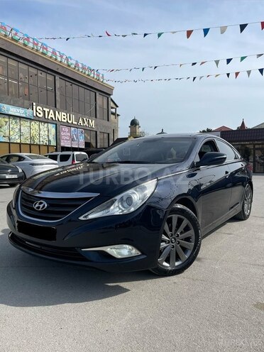 Hyundai Sonata-2