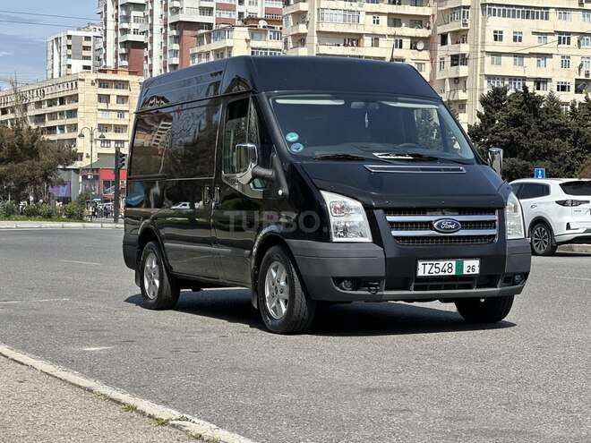 Ford Transit-4