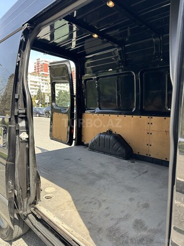 Ford Transit-14