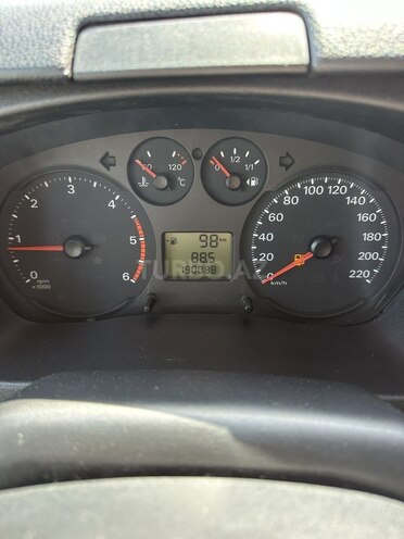 Ford Transit-25