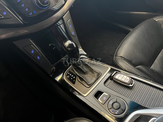 Hyundai i40-9