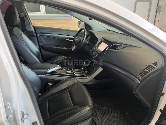 Hyundai i40-17