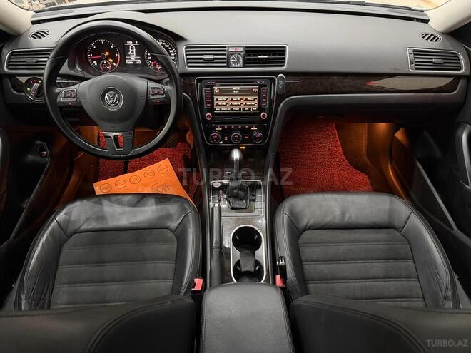 Volkswagen Passat-3