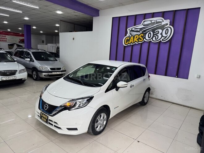 Nissan Note-8