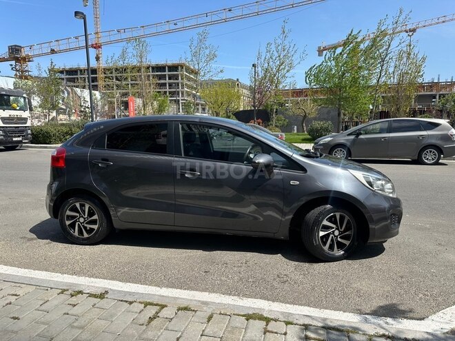 Kia Rio-3