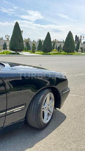 Mercedes E 240-7