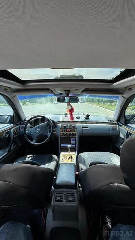 Mercedes E 240-15