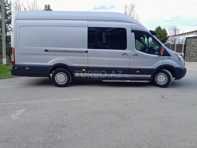 Ford Transit-3