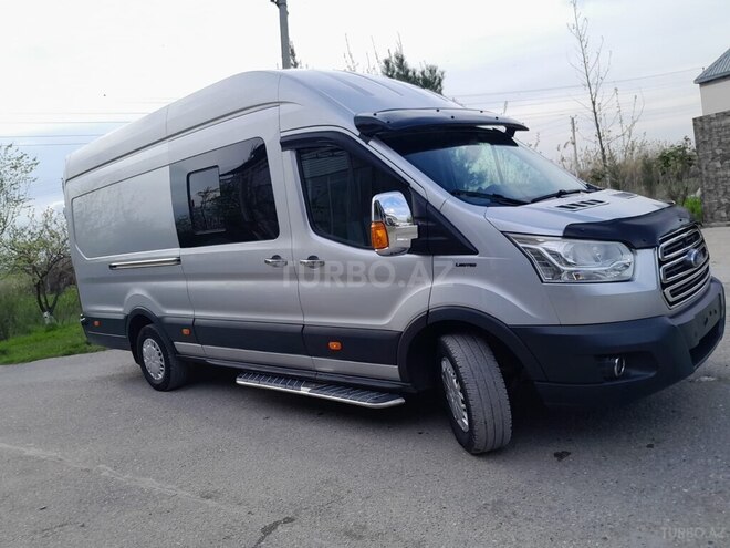 Ford Transit-1