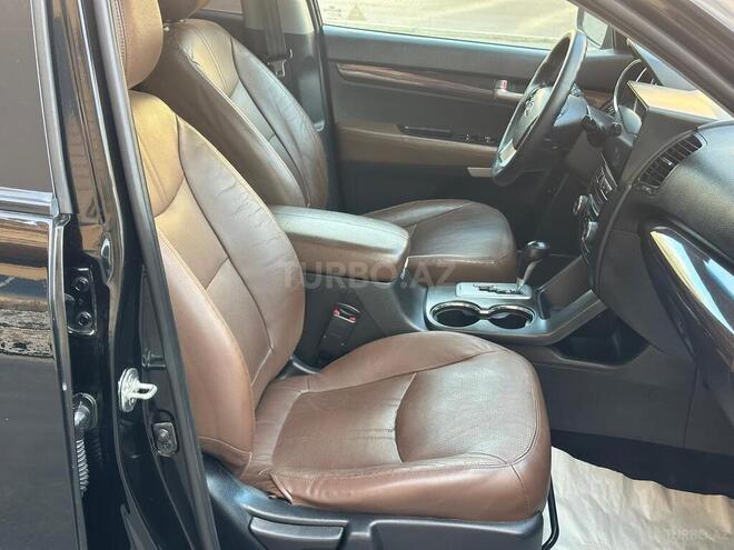 Kia Sorento-14