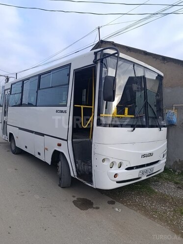 Isuzu Ecobus-3
