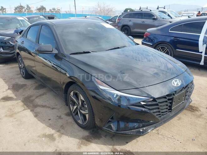 Hyundai Elantra-2