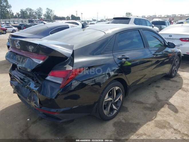 Hyundai Elantra-5