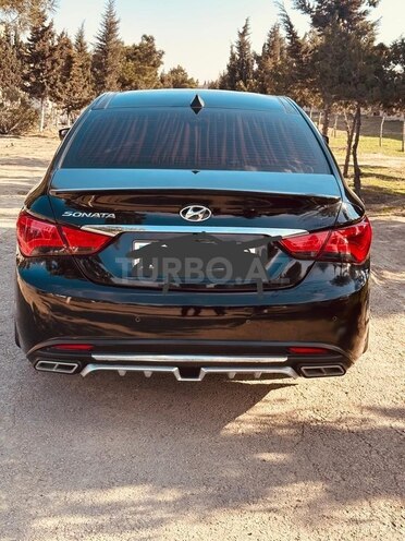 Hyundai Sonata-2