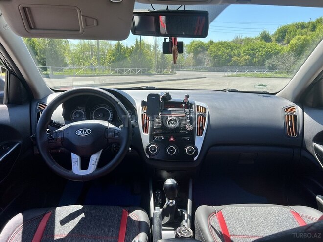 Kia Ceed SW-3